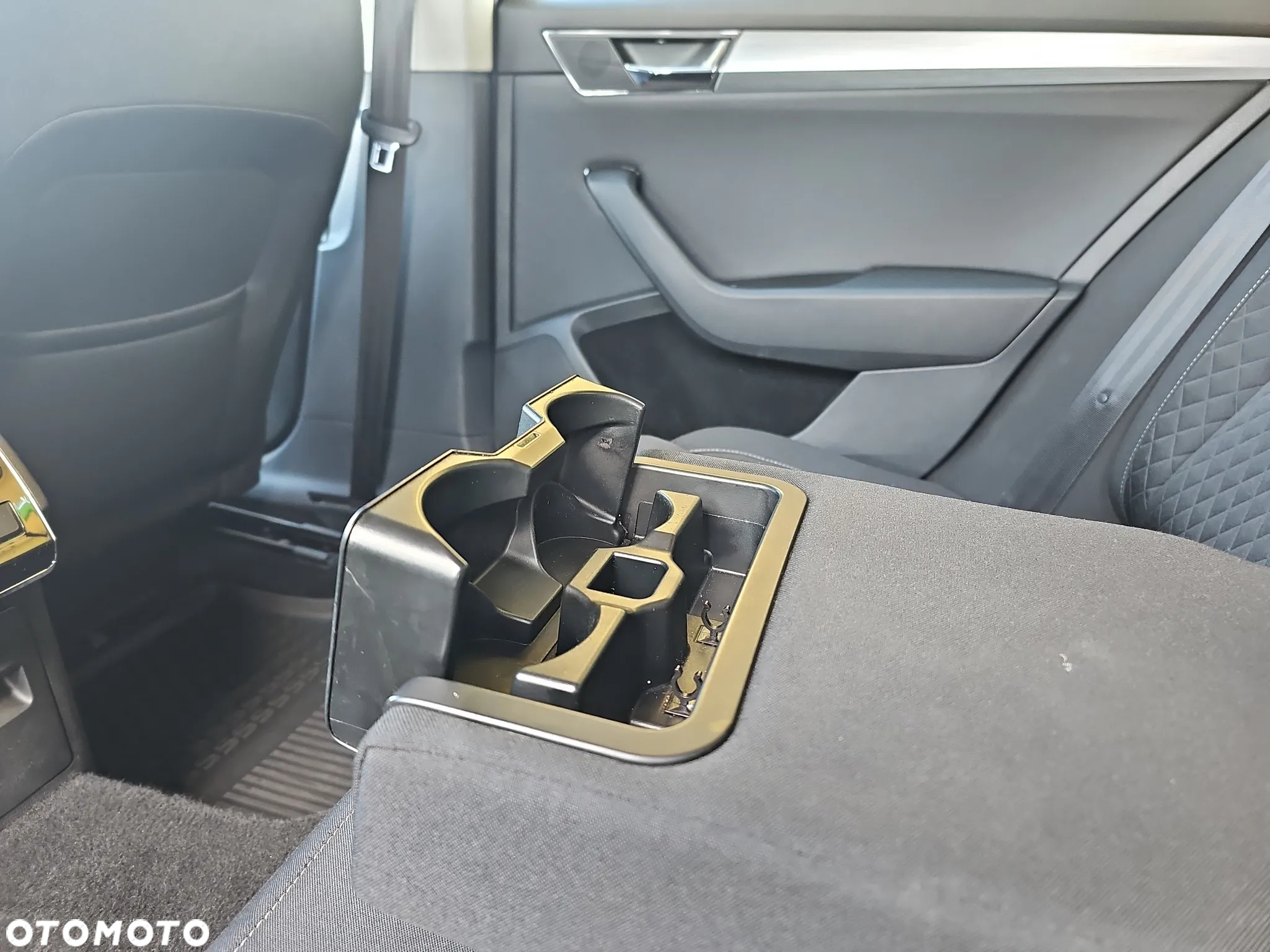 Skoda Superb 2.0 TSI Ambition DSG - 16