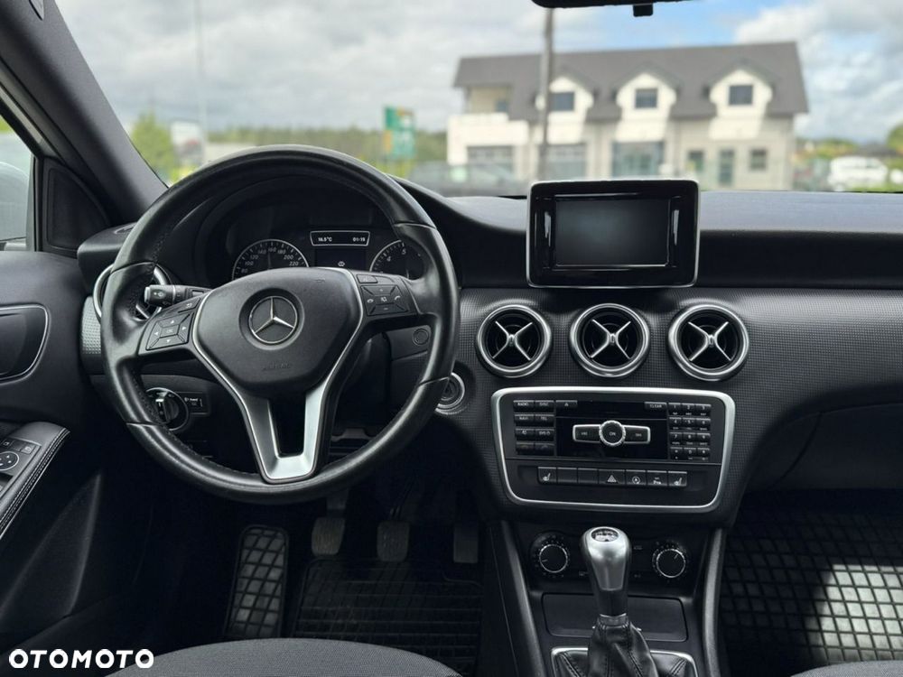 Mercedes-Benz Klasa A 180 - 16