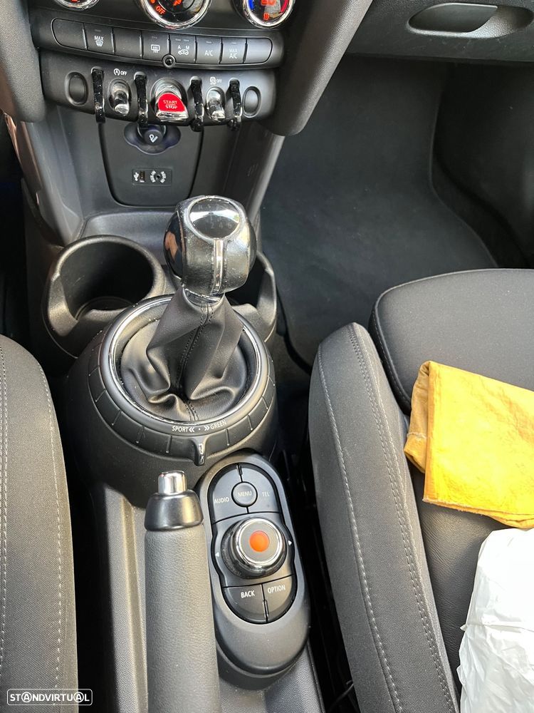 MINI 5 Portas Cooper D - 4