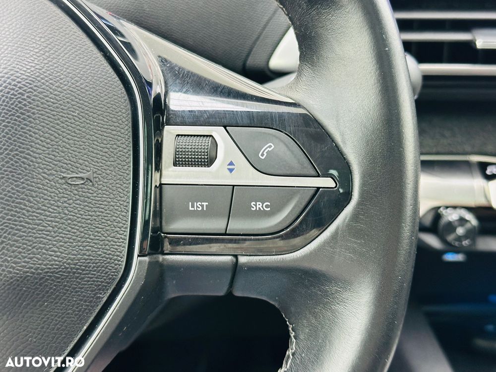 Peugeot 5008 1.2 Puretech Turbo s&s GT-Line - 27