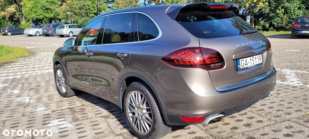 Porsche Cayenne S - 3