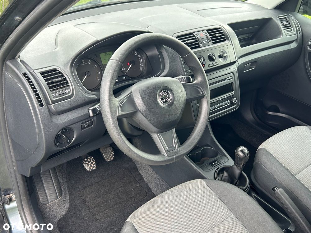 Skoda Fabia 1.2 HTP Cool Colour Edition - 23
