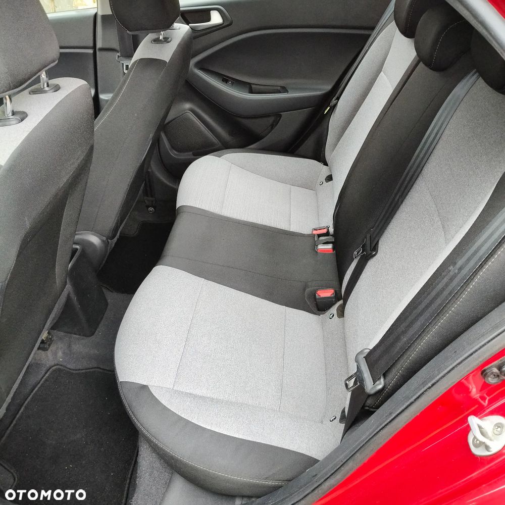 Hyundai i20 1.4 CRDi Premium - 9