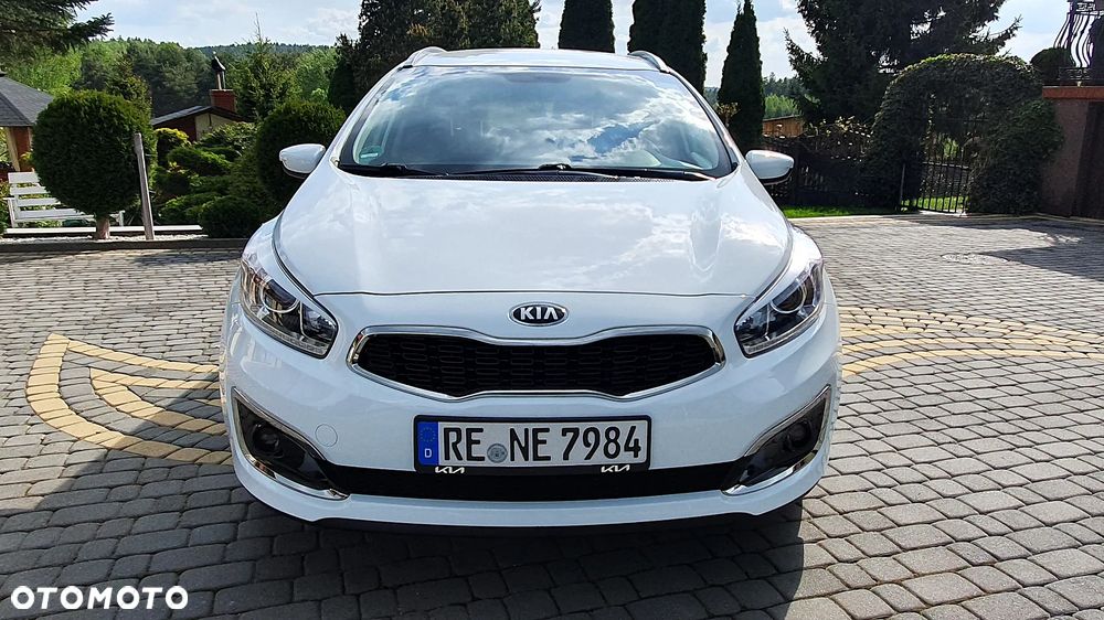 Kia Ceed 1.6 CRDi 136 ISG Platinum Edition - 16