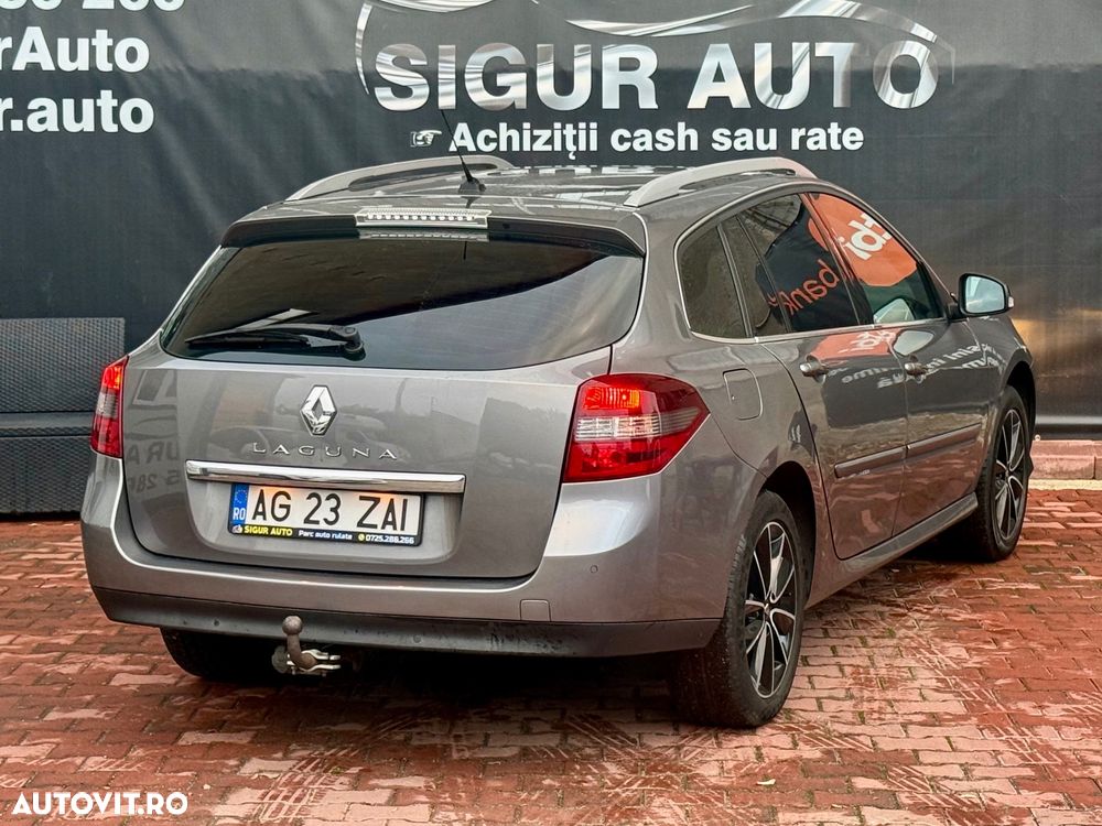 Renault Laguna dCi 110 FAP Bose Edition - 3
