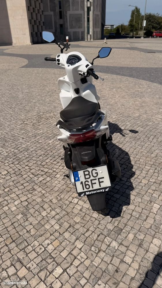 Honda Vision NSC110 - 4