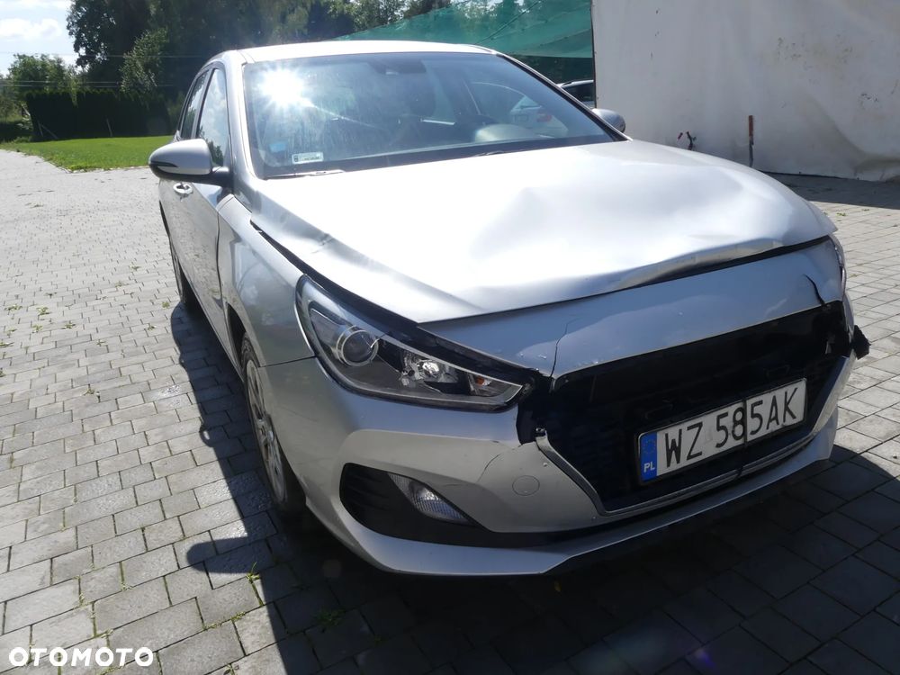 Hyundai i30 1.4 Comfort - 14