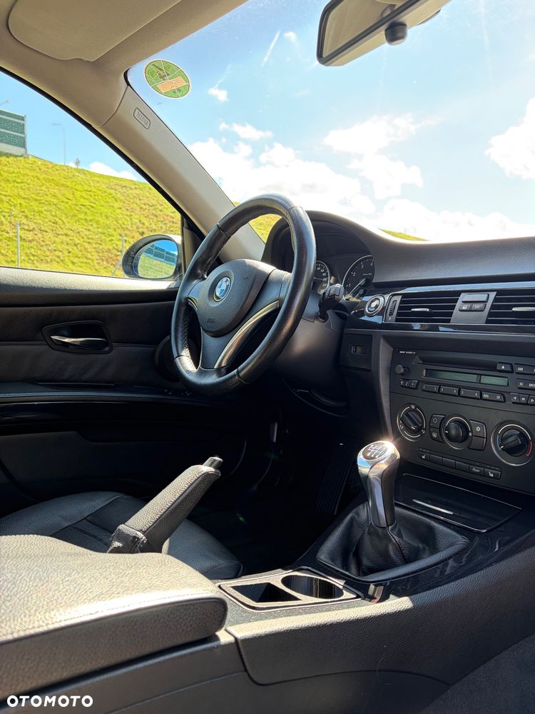 BMW Seria 3 320i - 20