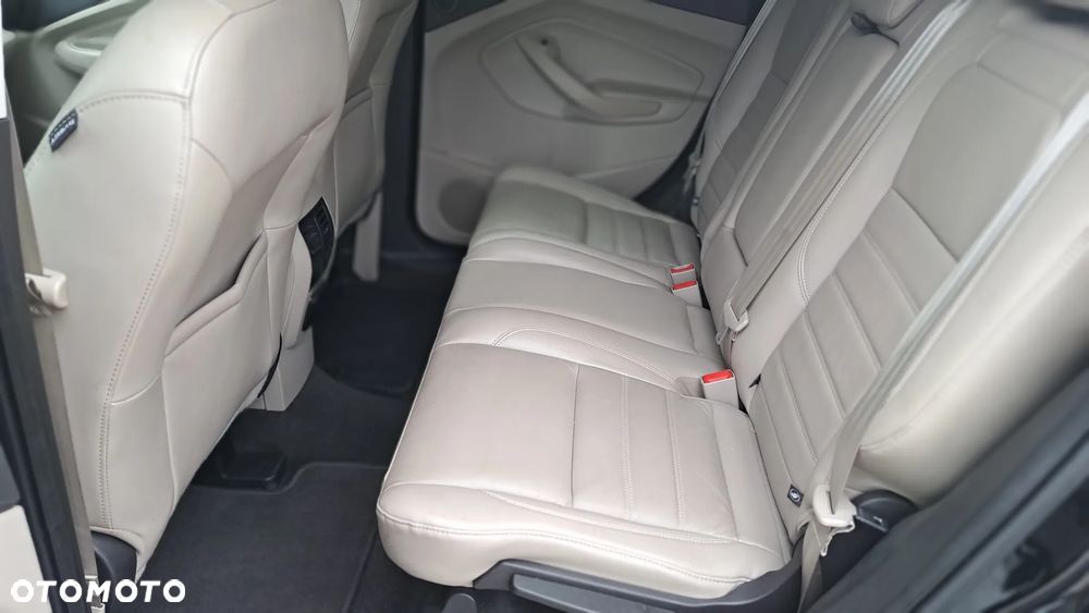 Ford Escape 2.0 EcoBoost AWD Titanium - 20