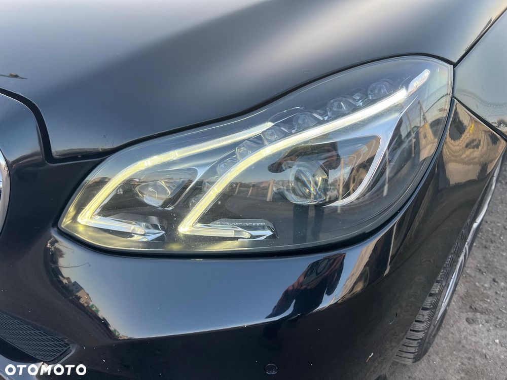 Mercedes-Benz Klasa E 220 BlueTEC BlueEFFICIENCY 7G-TRONIC Edition Avantgarde - 4