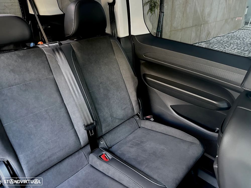VW Caddy - 17
