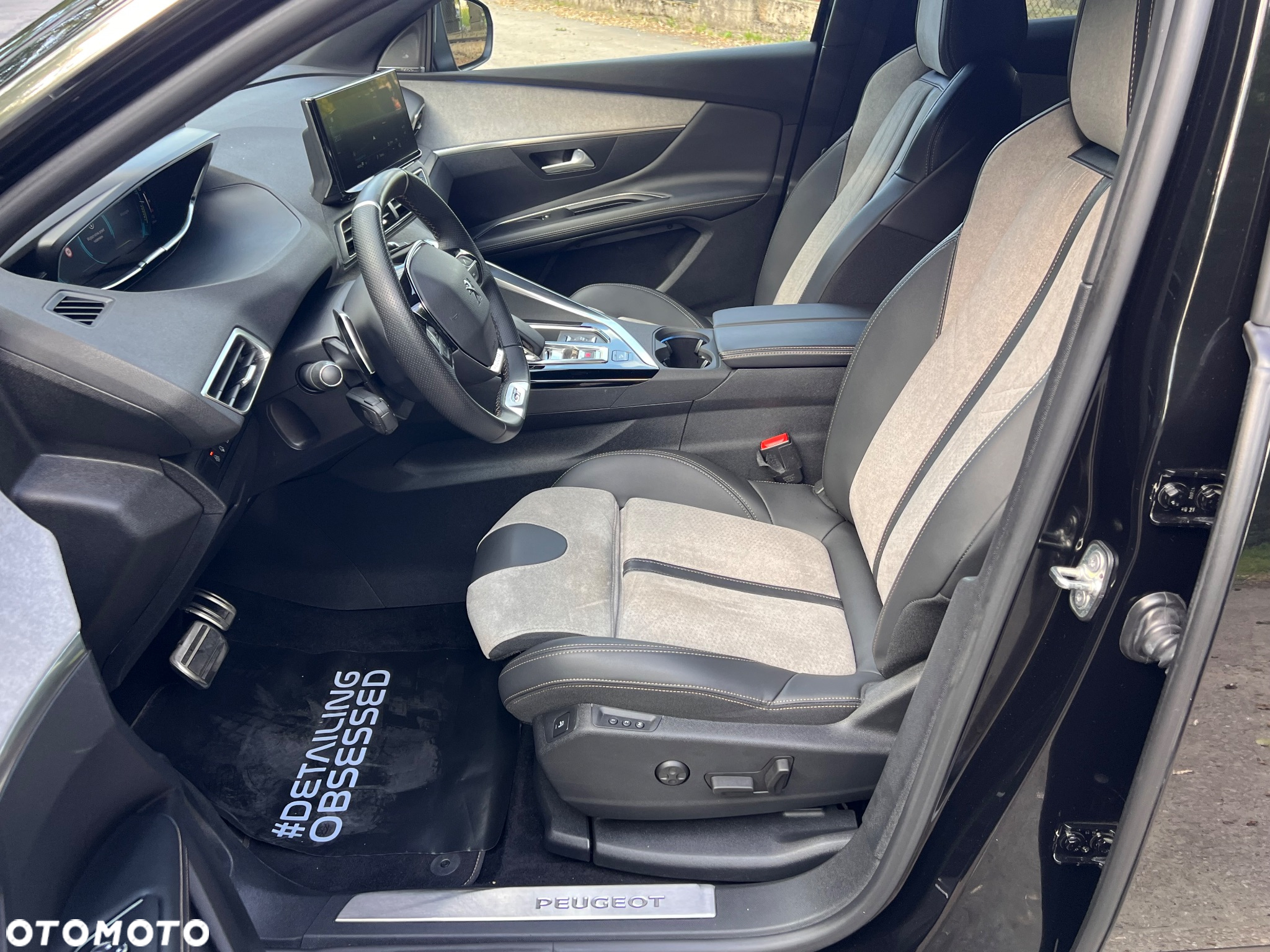 Peugeot 3008 1.6 PureTech Hybrid4 PHEV GT S&S EAT8 - 21