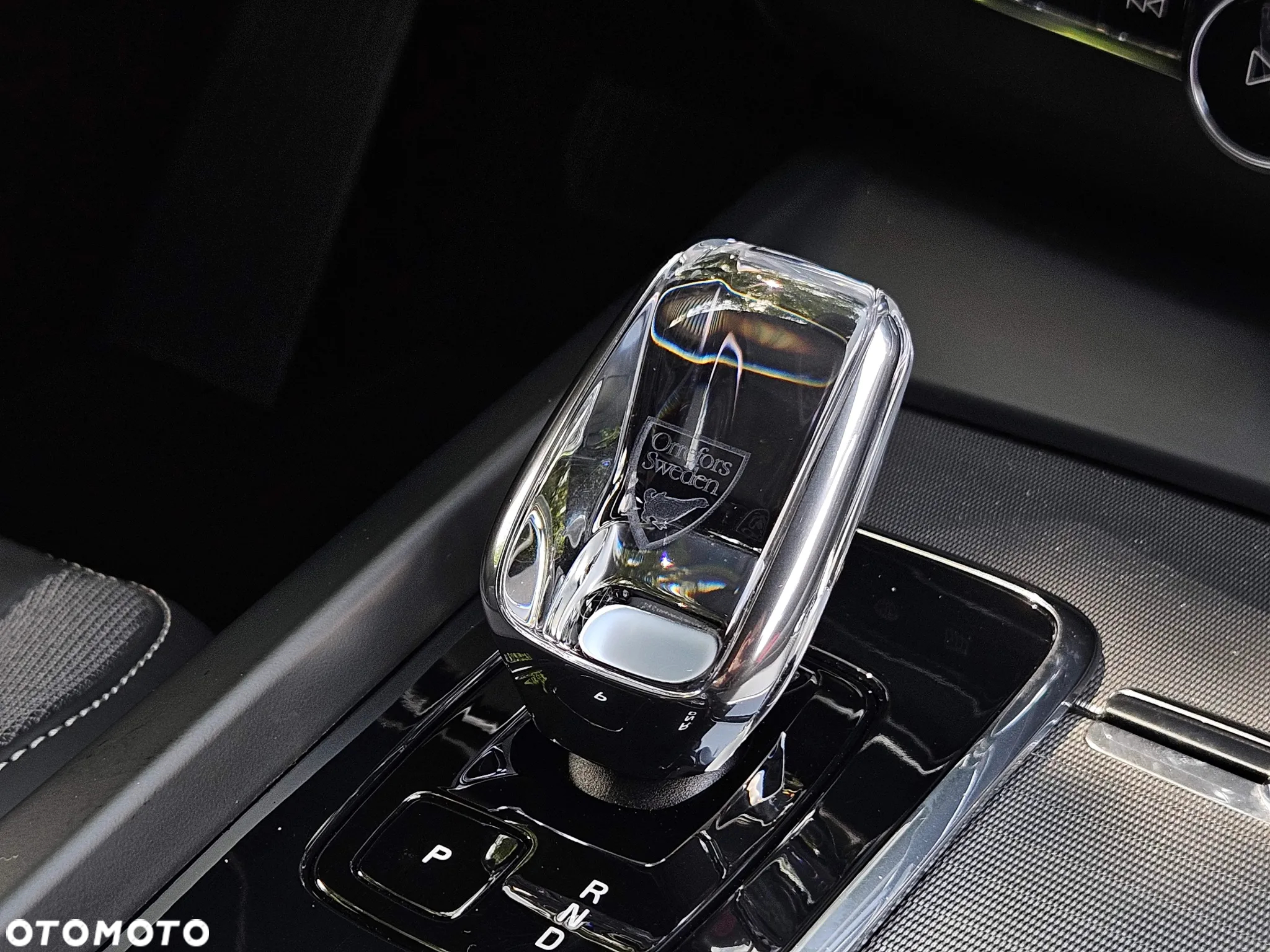 Volvo XC 60 B4 D AWD Plus Dark - 20