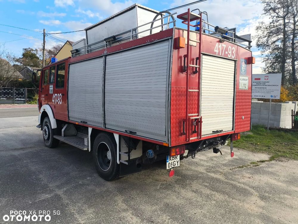 Mercedes-Benz 1019 - 4