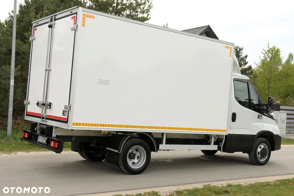 Iveco DAILY 35-180 * CHŁODNIA / MROŹNIA * THERMO KING V300 MAX * HiMATIC * IDEALNY STAN!* JAK NOWY! - 8