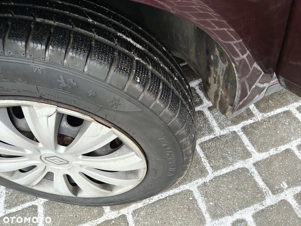 Renault Scenic 1.6 16V Confort Privilege - 24