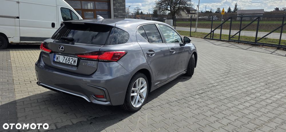 Lexus CT 200h Executive Line - 3