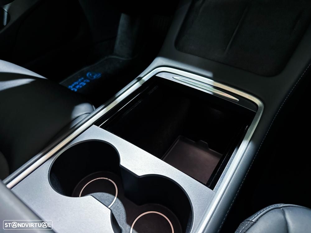 Tesla Model 3 Standard Range Plus RWD - 36