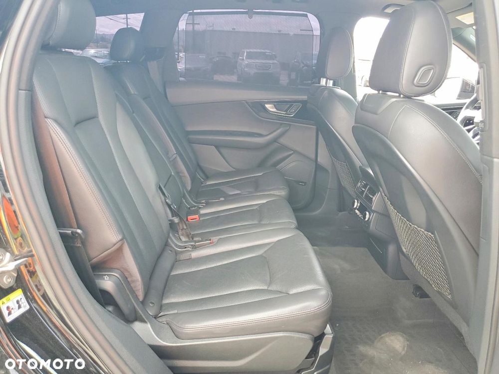 Audi Q7 - 11