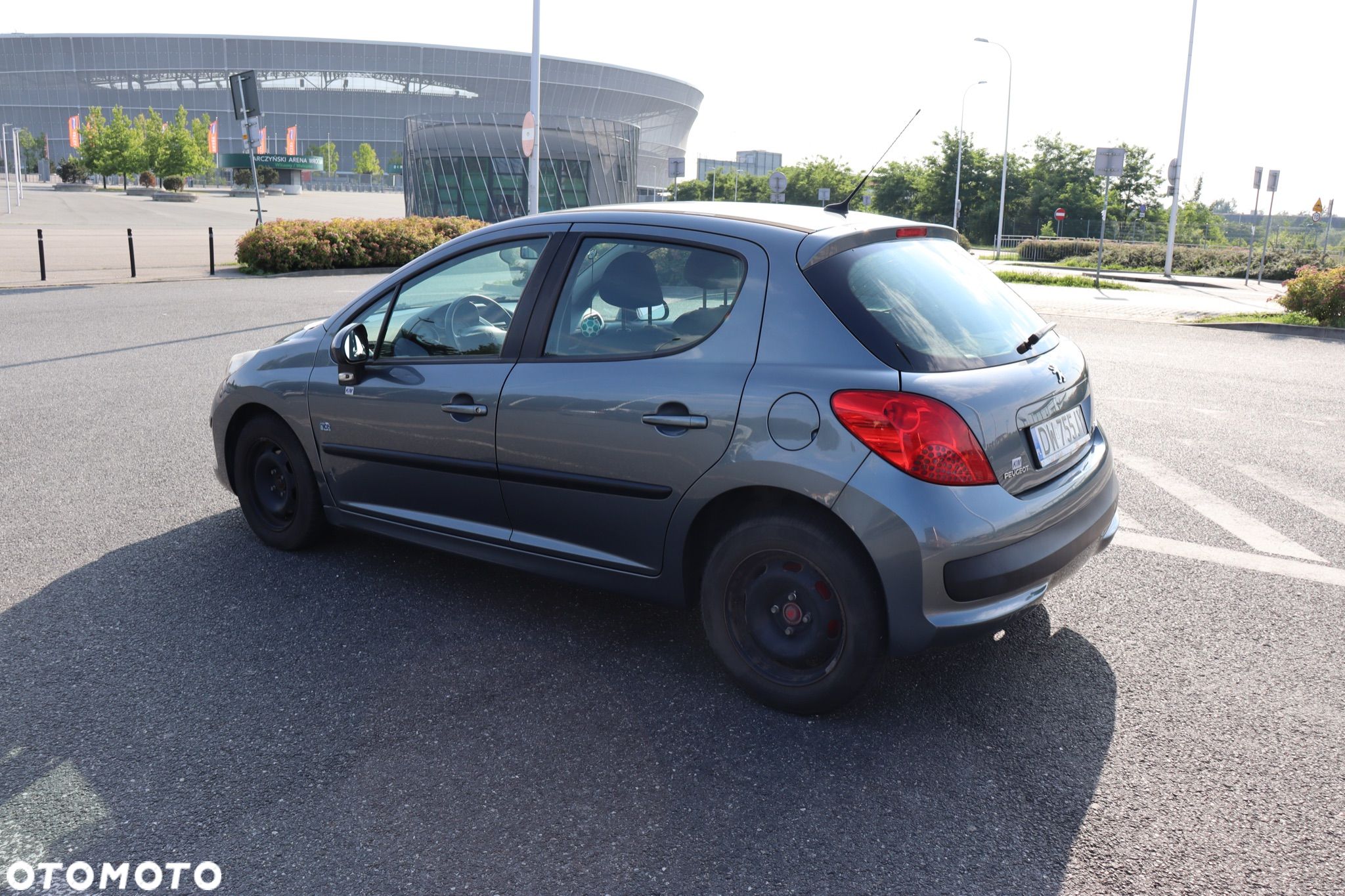 Peugeot 207 - 1