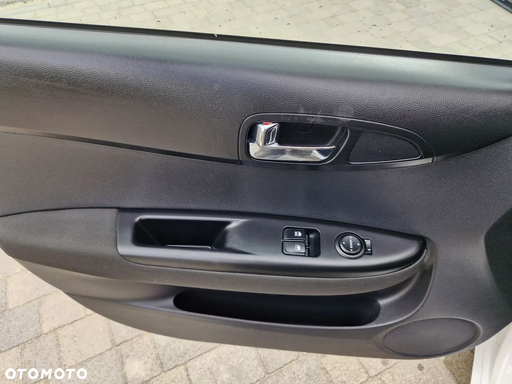 Hyundai i20 1.2 Intro Edition - 9