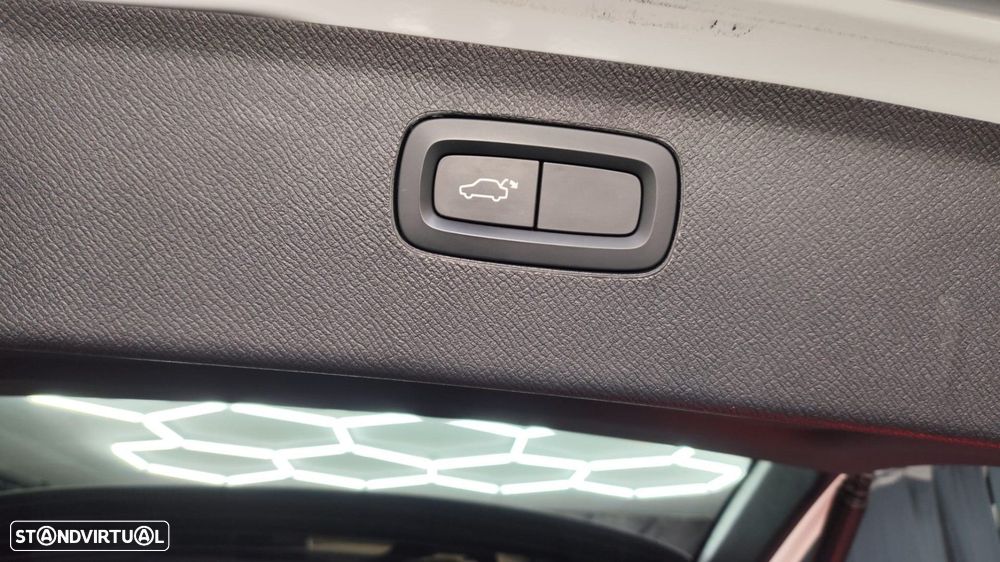 Volvo XC 90 2.0 T8 PHEV Inscription AWD - 24