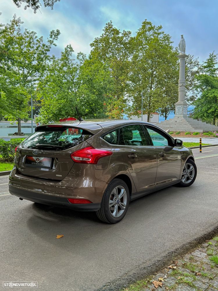 Ford Focus 1.0 SCTi Titanium - 4