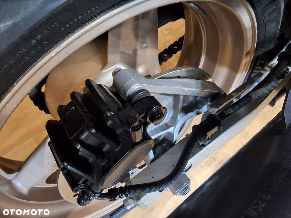 Honda CBR - 6