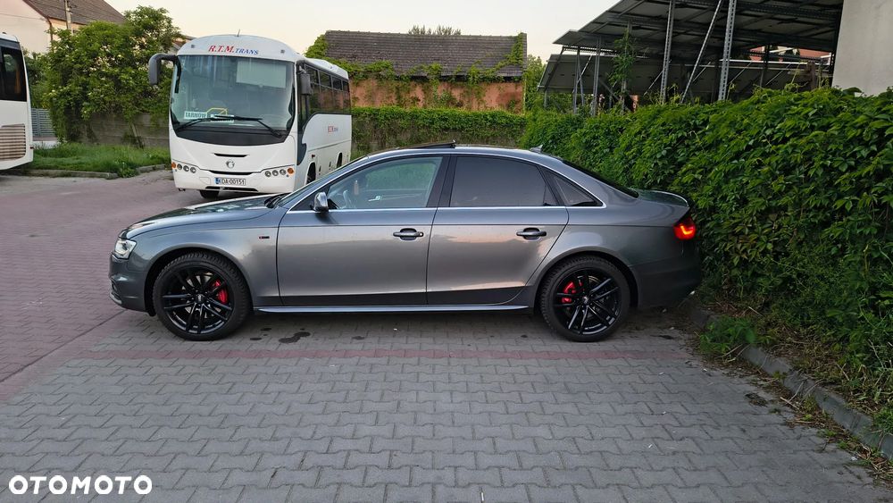 Audi A4 Limousine 2.0 TFSI quattro S tronic S line Sportpaket - 5