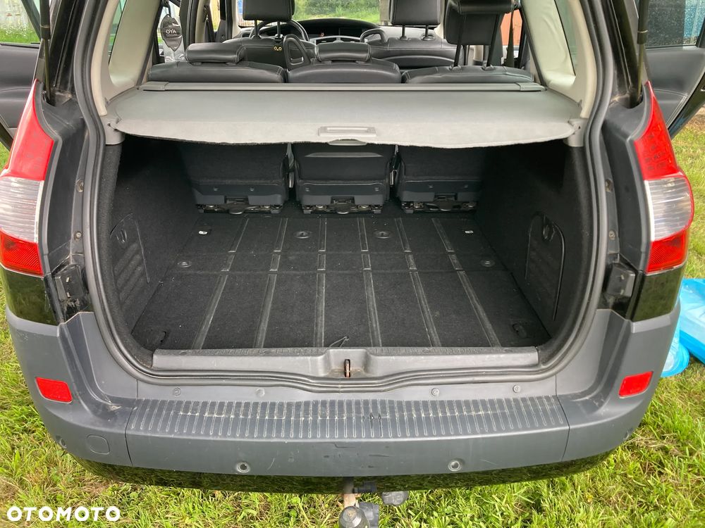 Renault Grand Scenic - 15