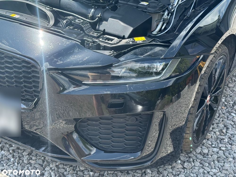 Jaguar XE 2.0 D200 mHEV R-Dynamic S - 14