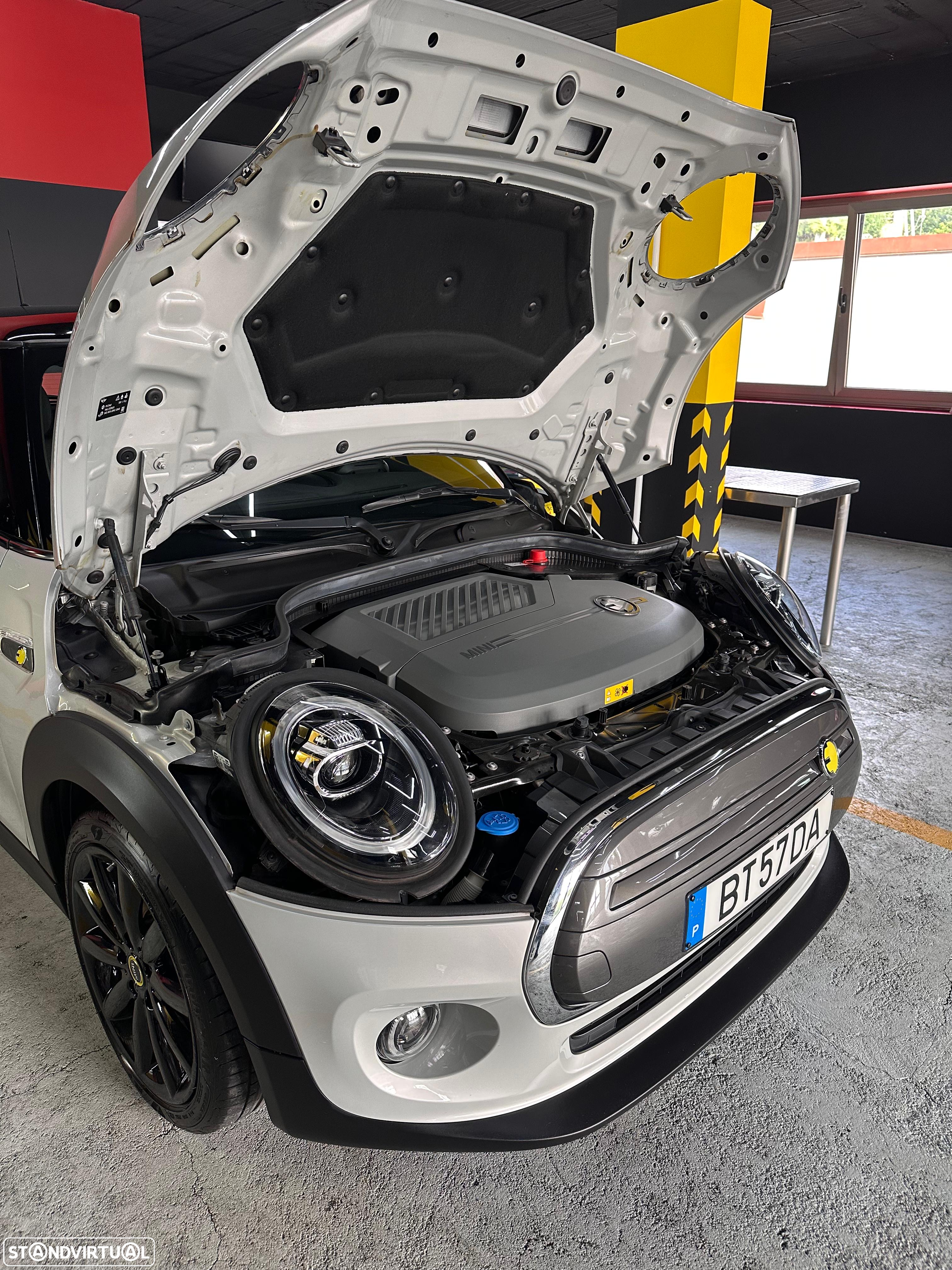 MINI 3 Portas Cooper SE - 2