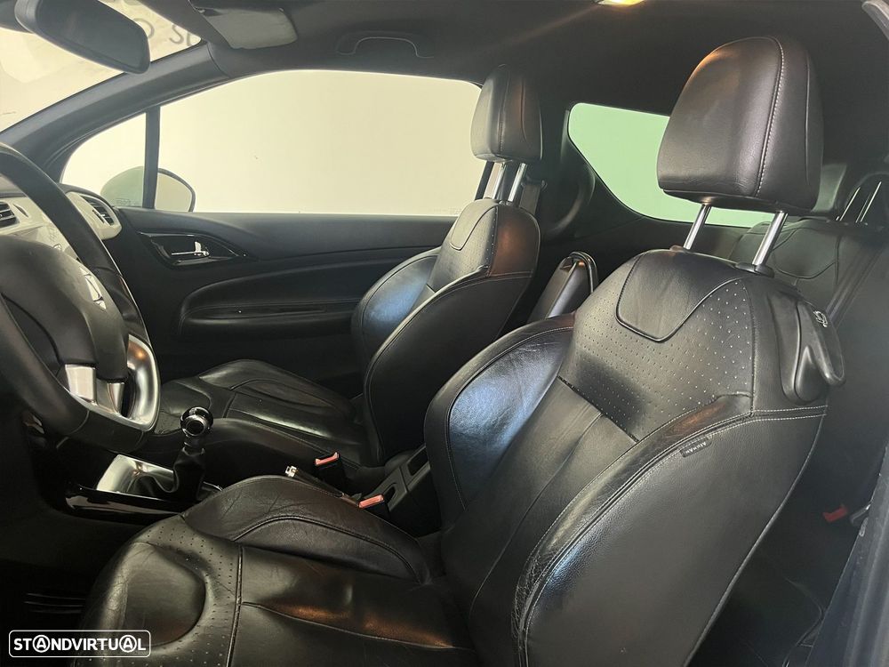 Citroën DS3 1.6 e-HDi So Chic - 13