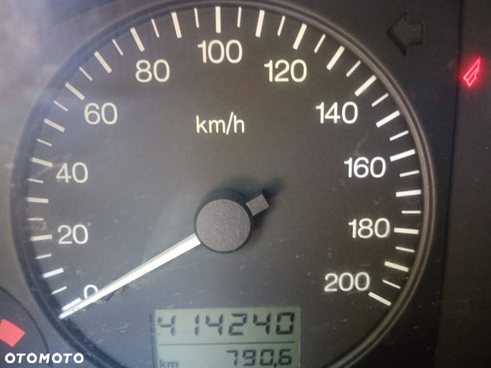 Ford Galaxy 1.9 TDI Trend - 10