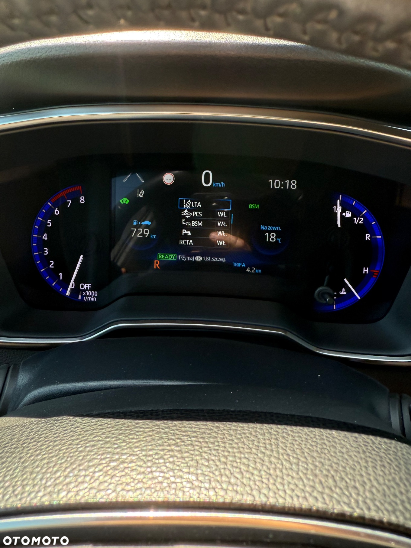 Toyota Corolla 2.0 Hybrid Executive - 12