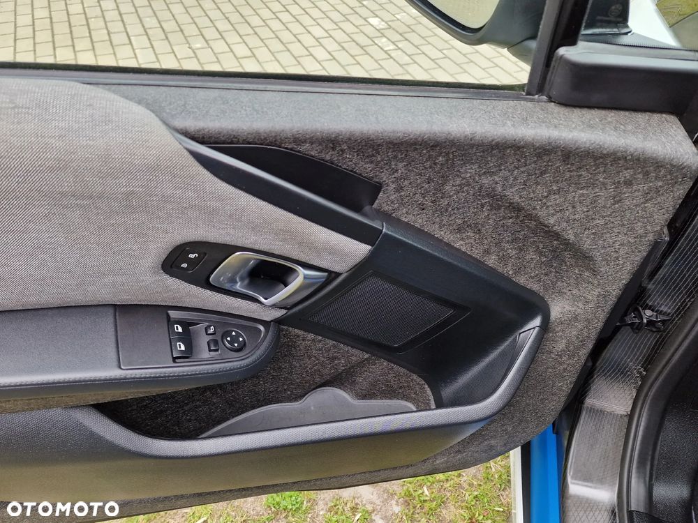 BMW i3 (60 Ah) - 24