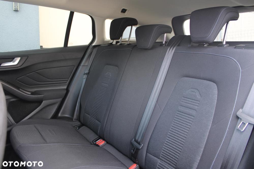 Ford Focus - 12
