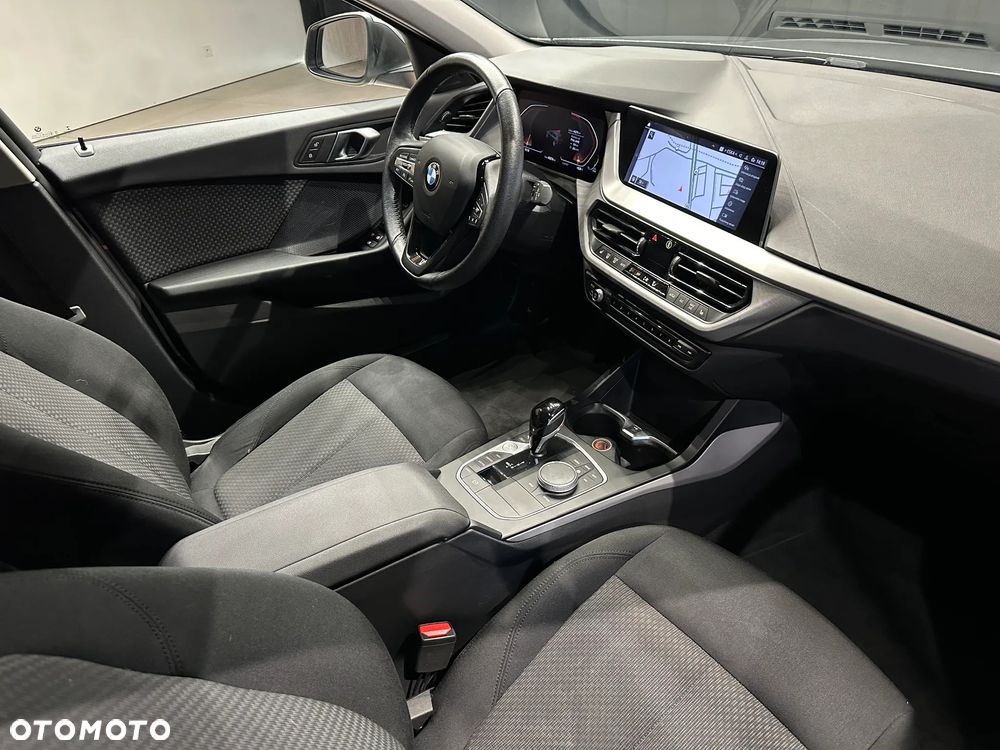 BMW Seria 1 118i Advantage - 12