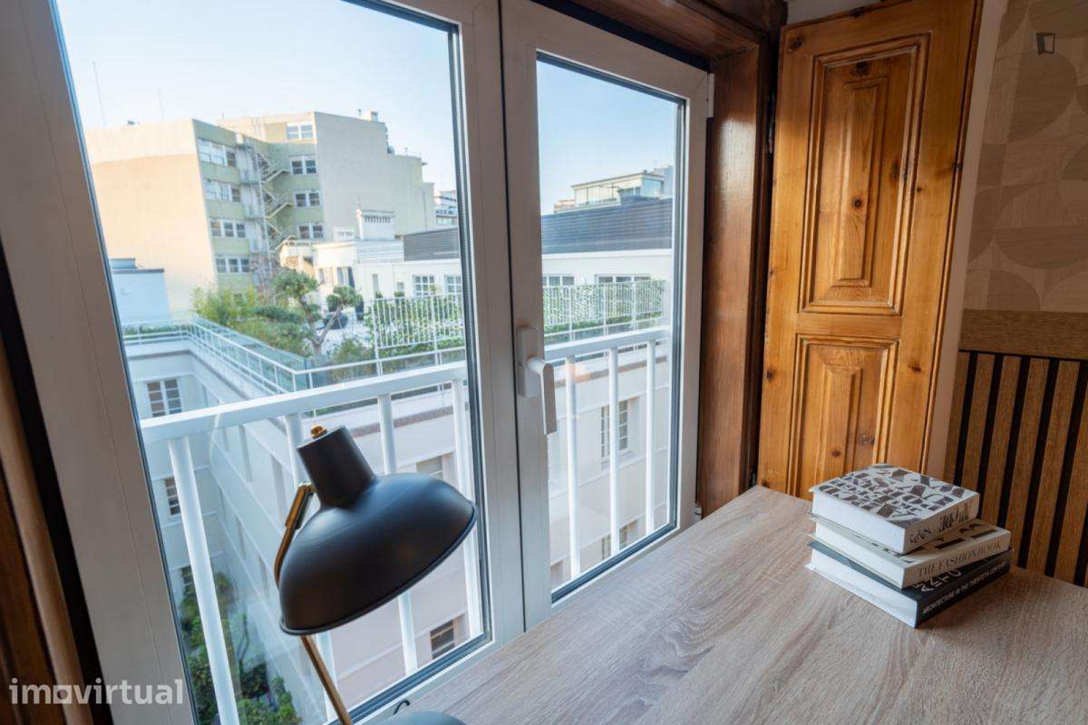 Quarto - localizado em Marquês de Pombal Lisbon - Grande imagem: 4/27