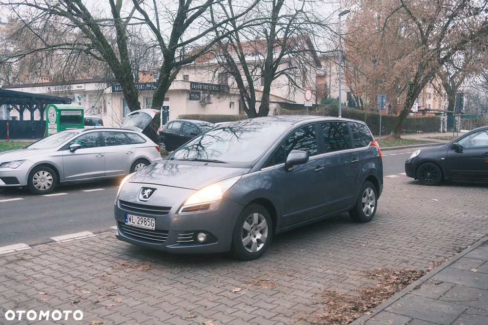 Peugeot 5008 - 1