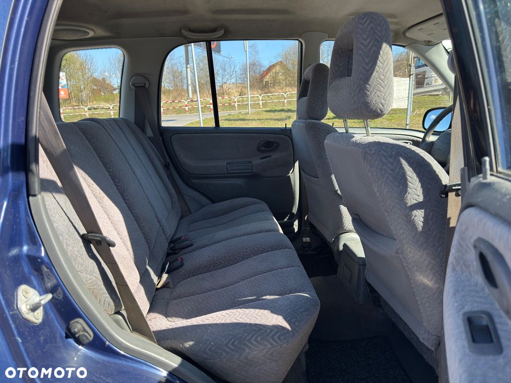 Suzuki Grand Vitara 2.0 TD Comfort - 23