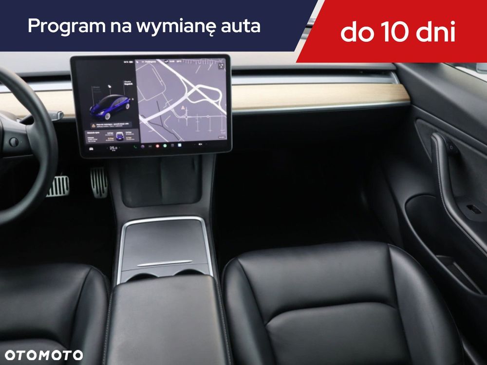 Tesla Model 3 - 10