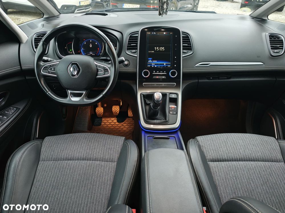 Renault Scenic - 11
