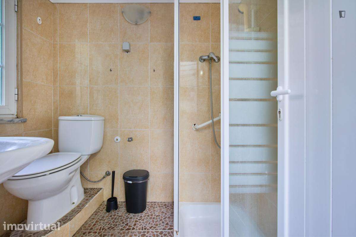 Quarto - localizado em São Bento Lisbon - Grande imagem: 2/41
