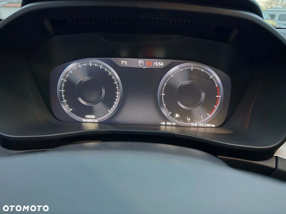 Volvo XC 40 D3 SCR Momentum - 12