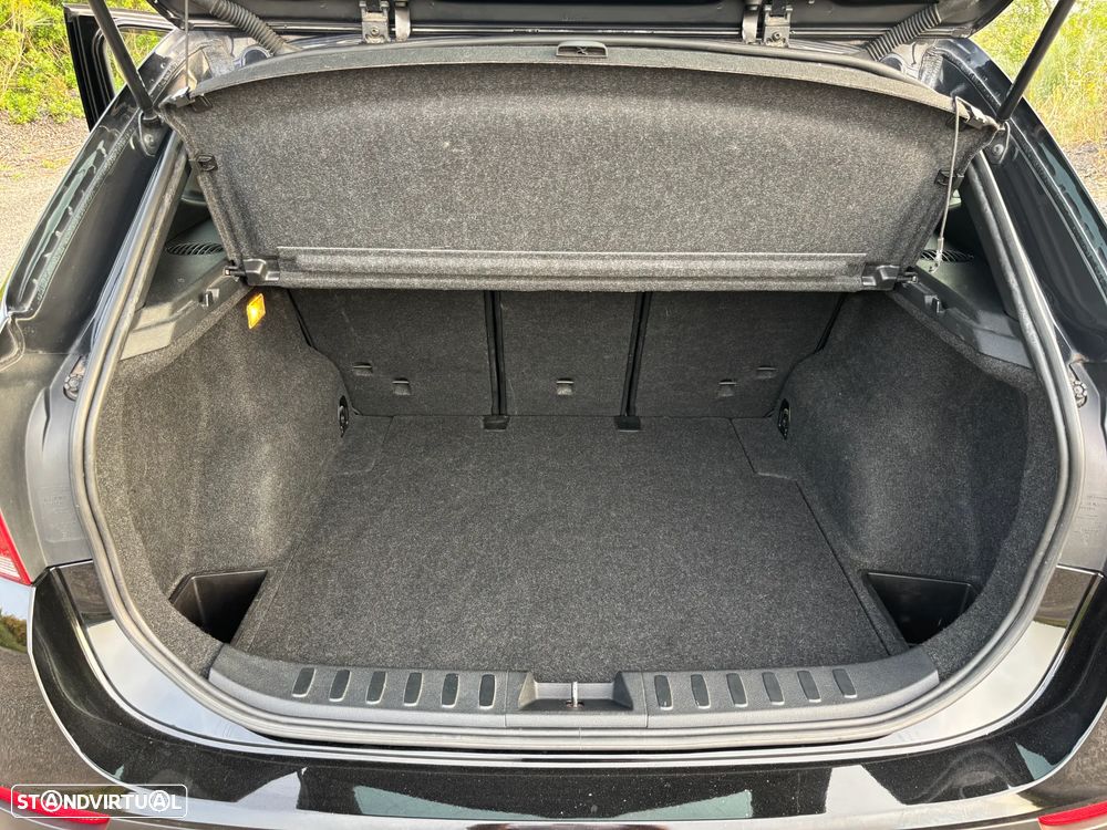 BMW X1 18 d sDrive - 7