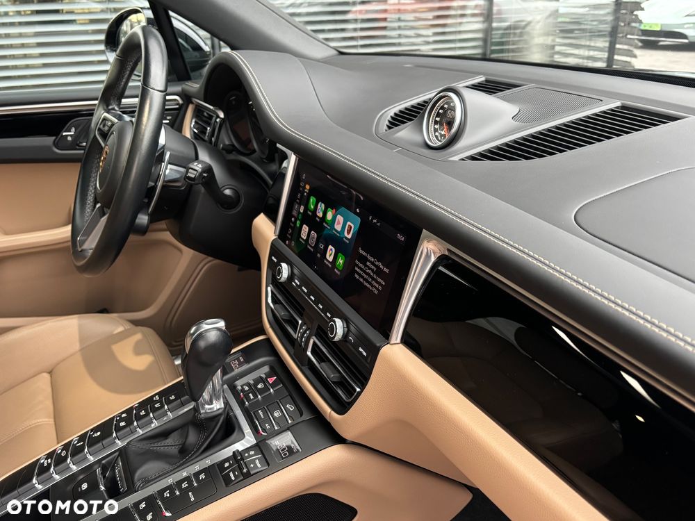 Porsche Macan - 13