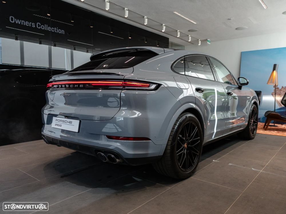 Porsche Cayenne Coupé E-Hybrid - 11