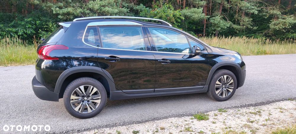 Peugeot 2008 1.2 Pure Tech GPF Allure S&S EAT6 - 4