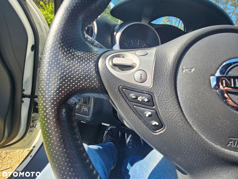 Nissan Juke 1.2 DIG-T N-Connecta EU6 - 12